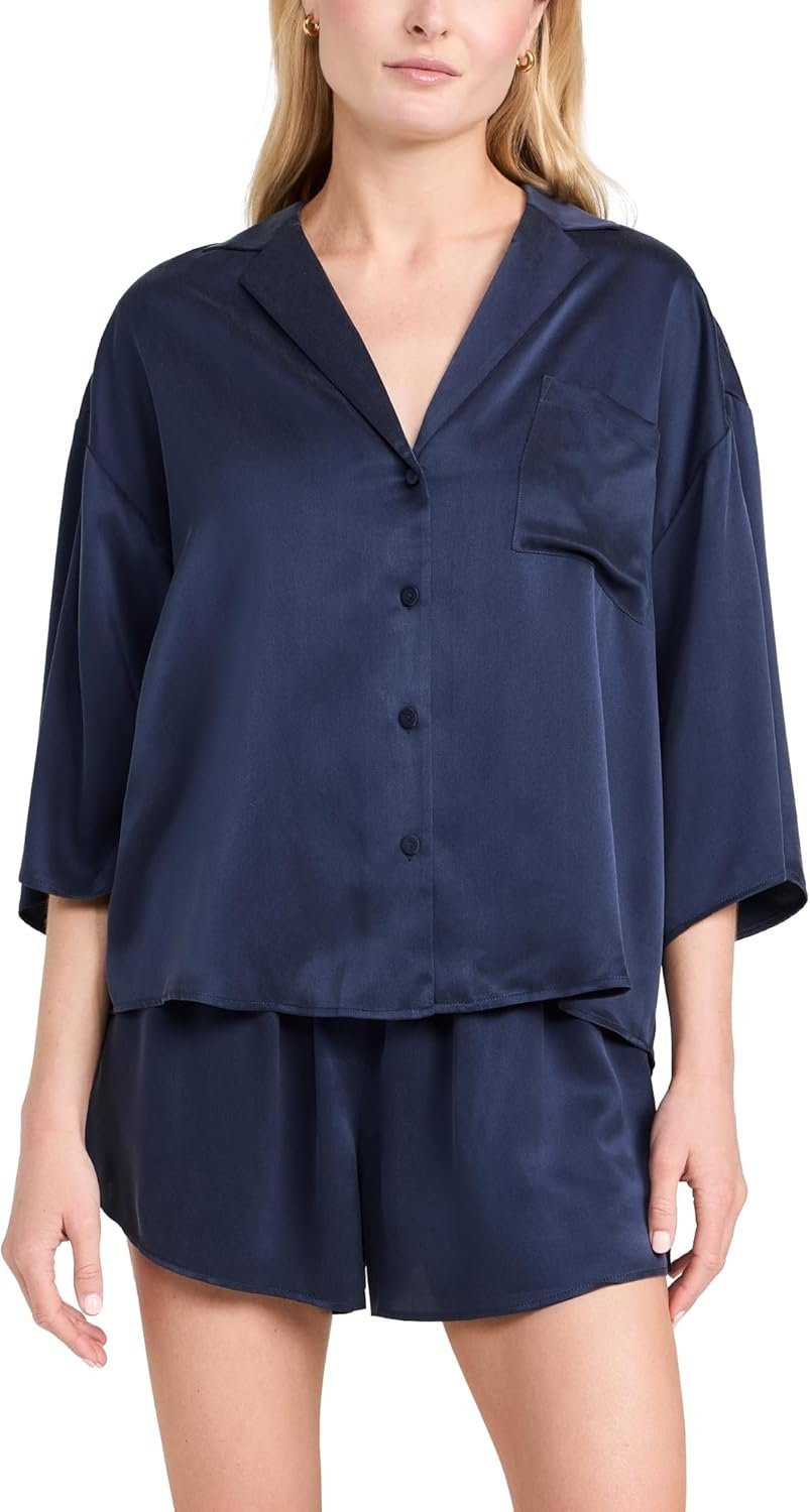 61ZYtT4X1IL._AC_SL1500_.jpg Women Washable Silk Relaxed Button Up Short Set - Image 1